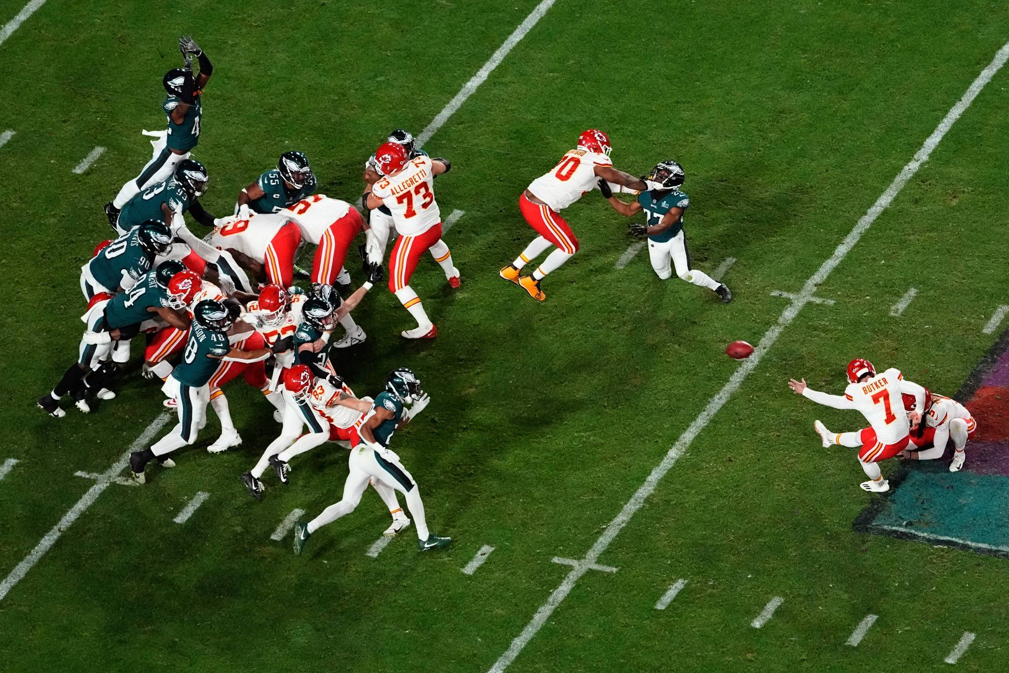 Acción de la Super Bowl entre Chiefs y Eagles
