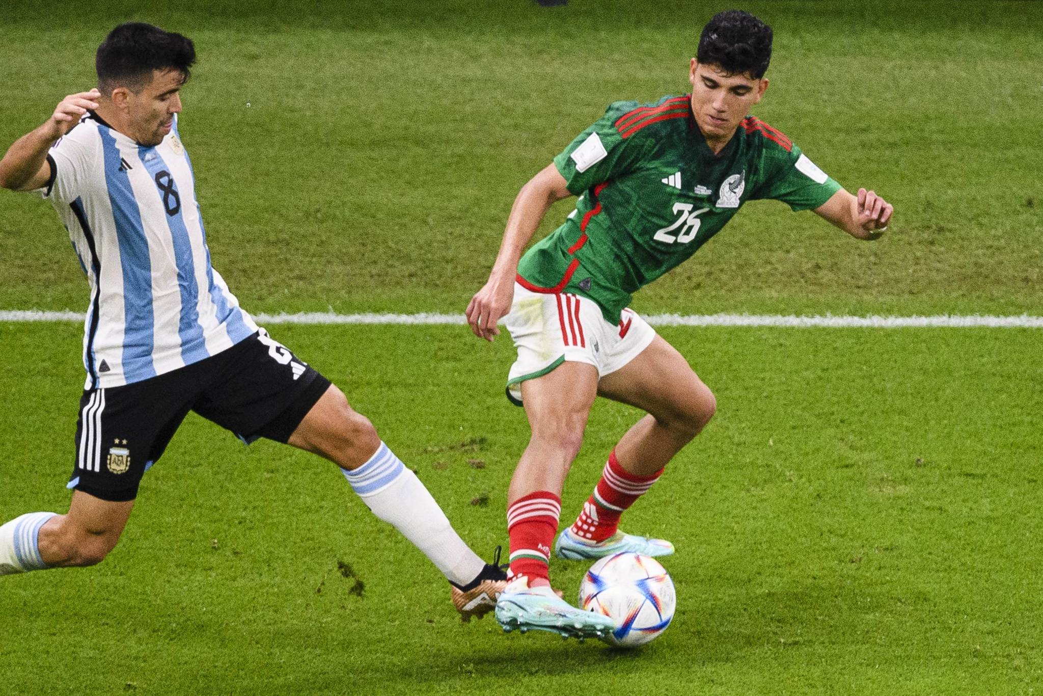 Kevin Álvarez durante el partido frente a Argentina en Qatar 2022