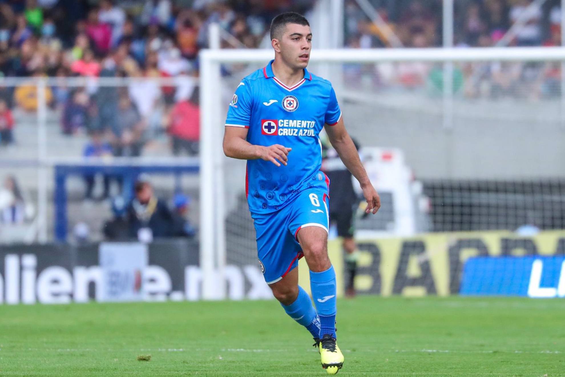 Erik Lira pasó de Pumas a Cruz Azul en el Clausura 2022 de la Liga MX