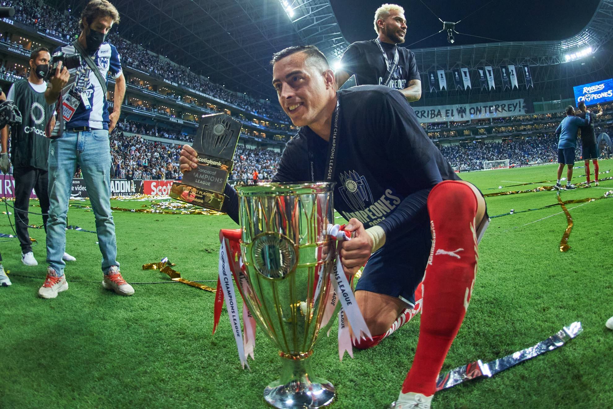 Rayados y el trofeo de Concachampions obtenido