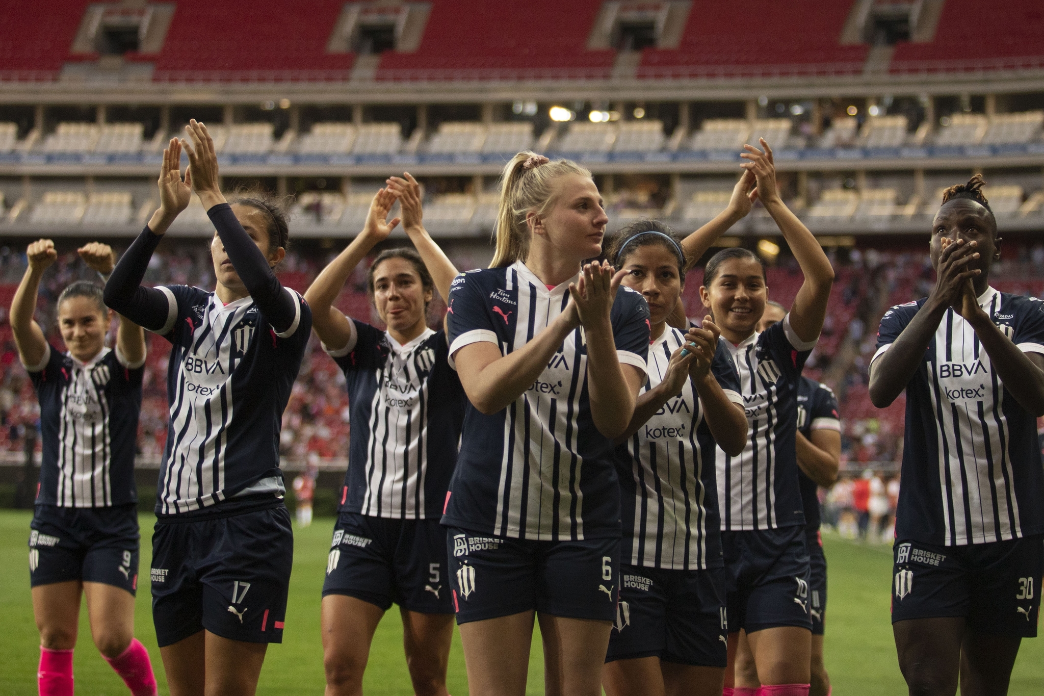 Monterrey vs Tigres Femenil EN VIVO. Partido de Rayadas hoy - Clásico Femenil 2023