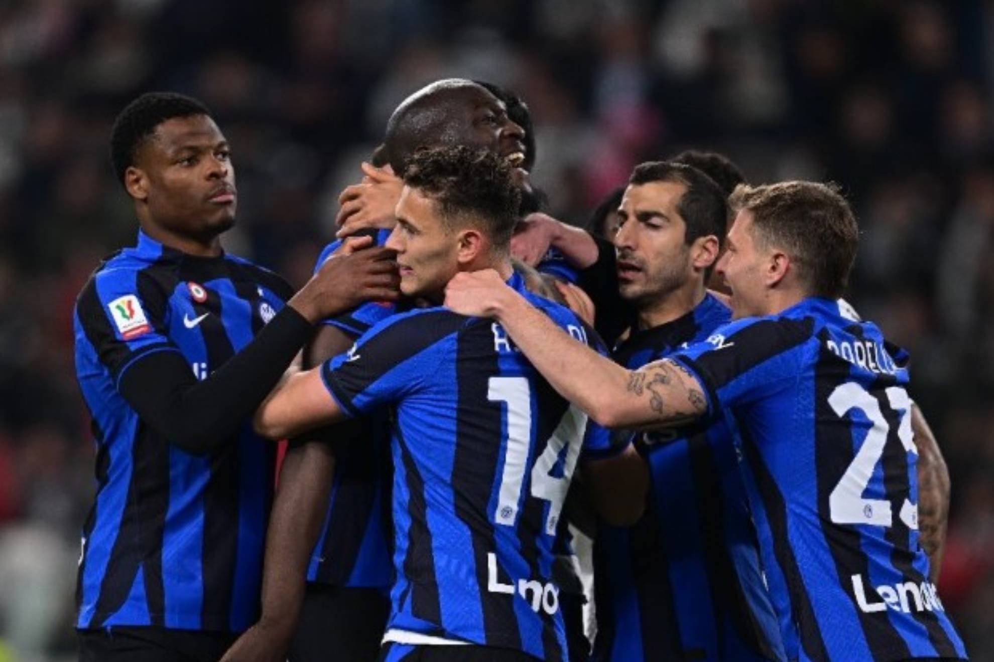 Inter celebra momentos antes de que Lukaku se fuera expulsado