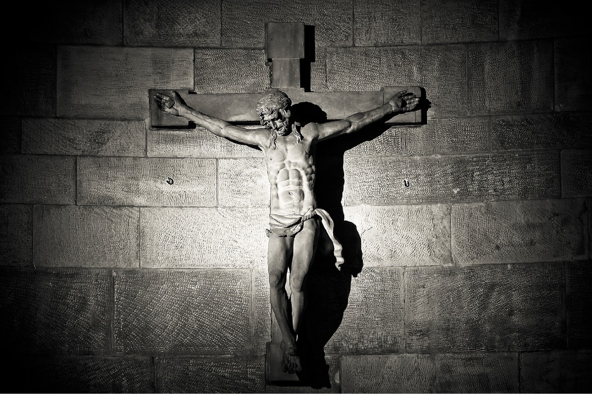 Se piensa que la cruz habra sido elaborada a partir de un rbol de olivo o un roble.