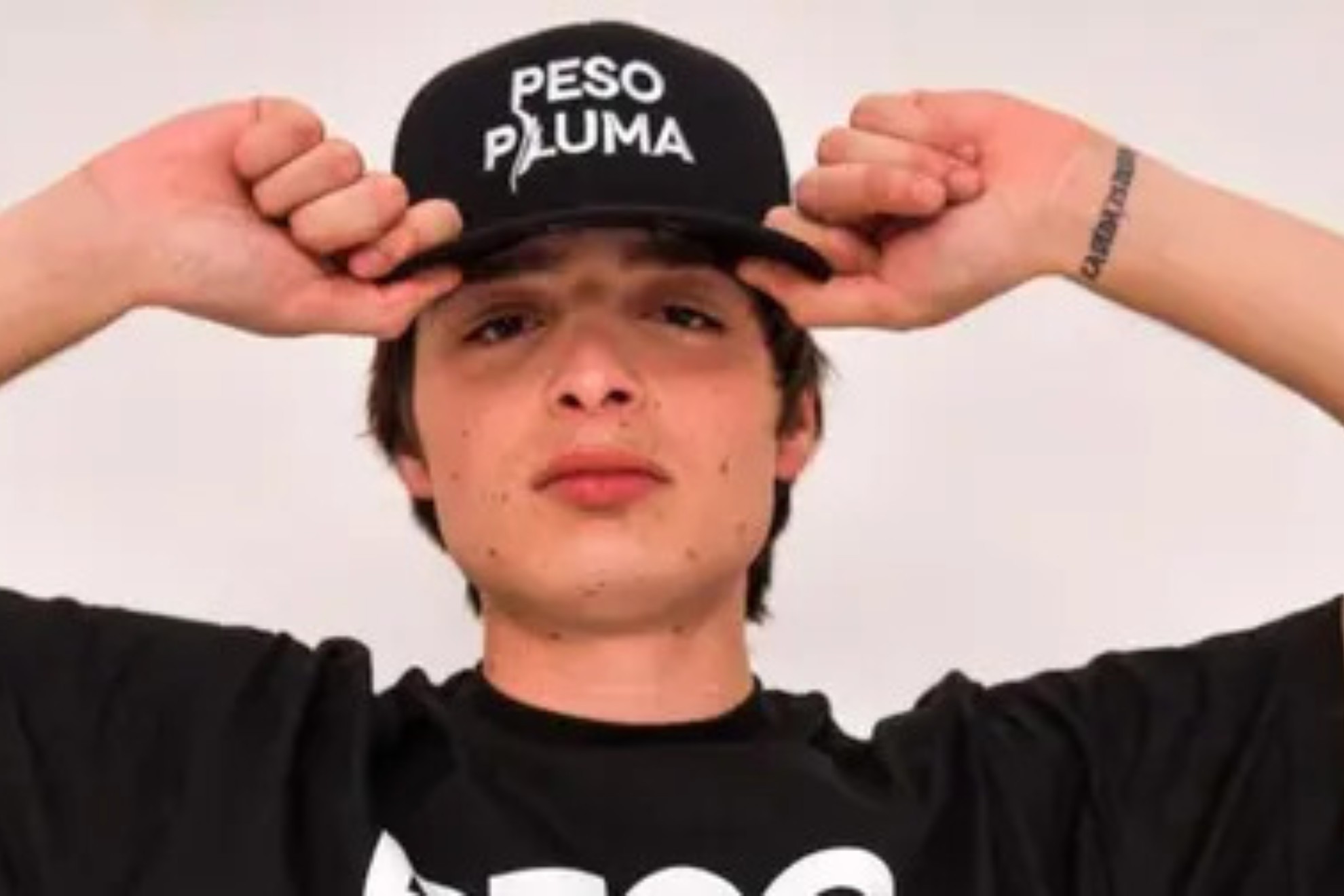 Quién es Peso Pluma, el mexicano de 23 años que desplazó al reggaetón en  las listas de éxitos? - EL PAÍS Uruguay