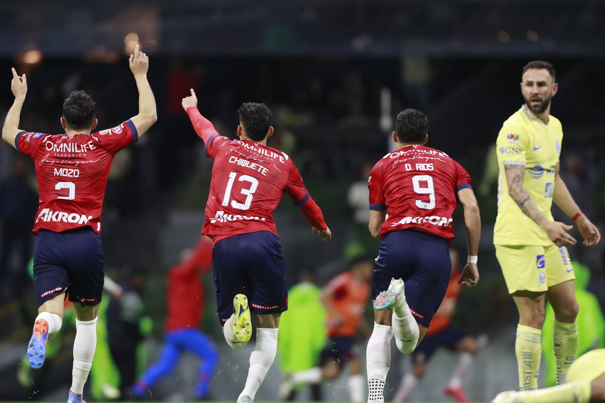 Chivas eliminó al América con este gol de Chiquete Orozco