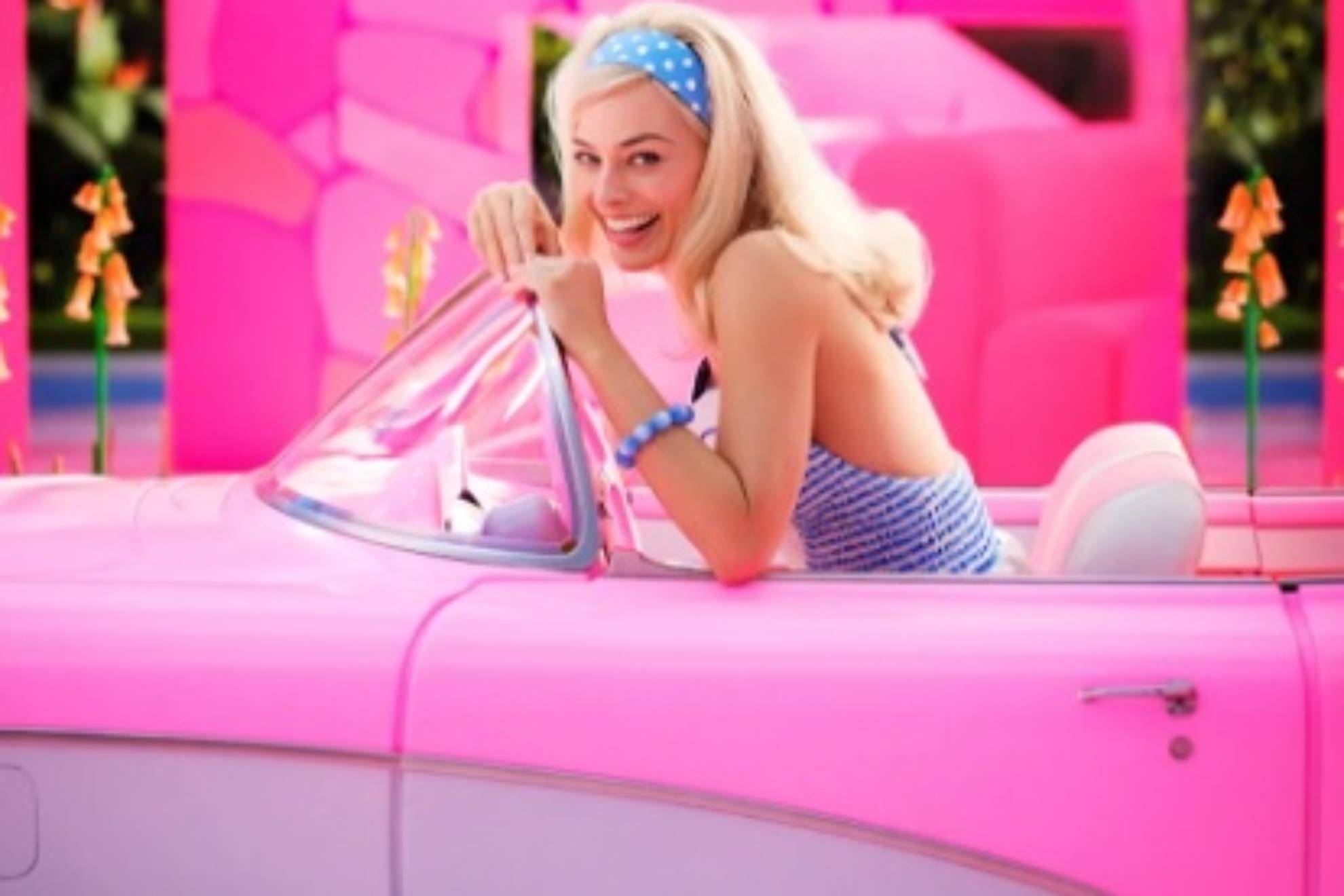 La australiana Margot Robbie será Barbie en la película.