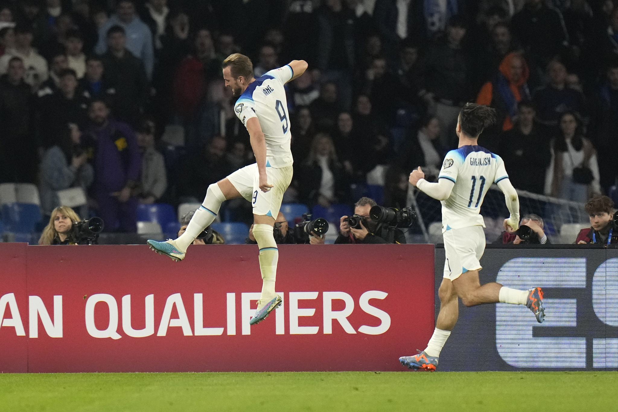 Harry Kane celebra un gol con Inglaterra