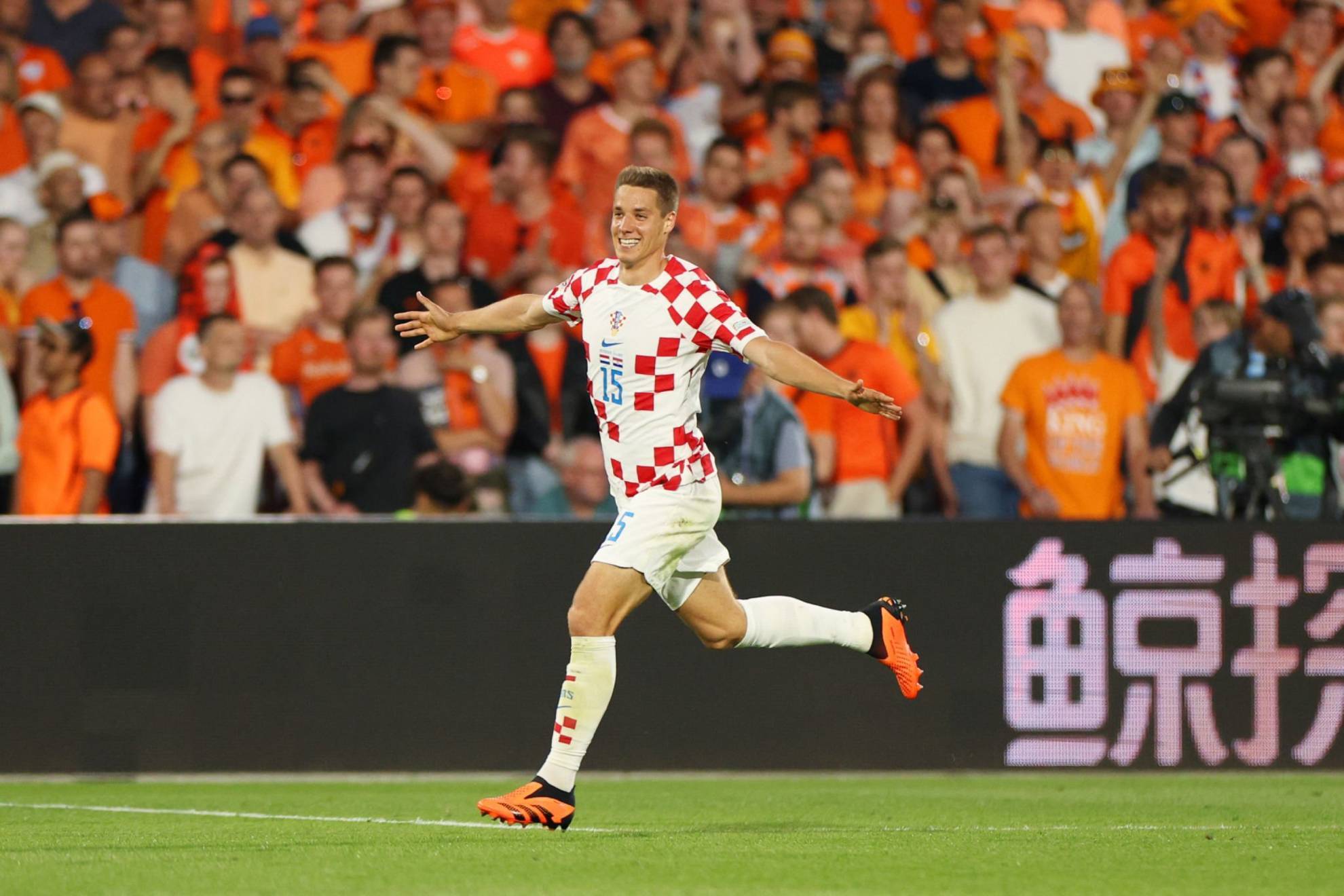 Pasalic celebra el gol del 1-2 ante Países Bajos en tiempo regular.