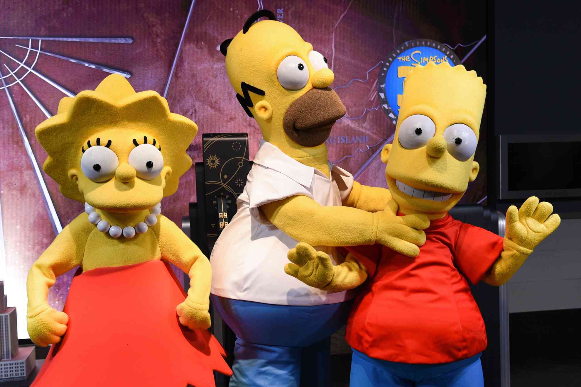 Homero, Bart y Lisa Simpson.