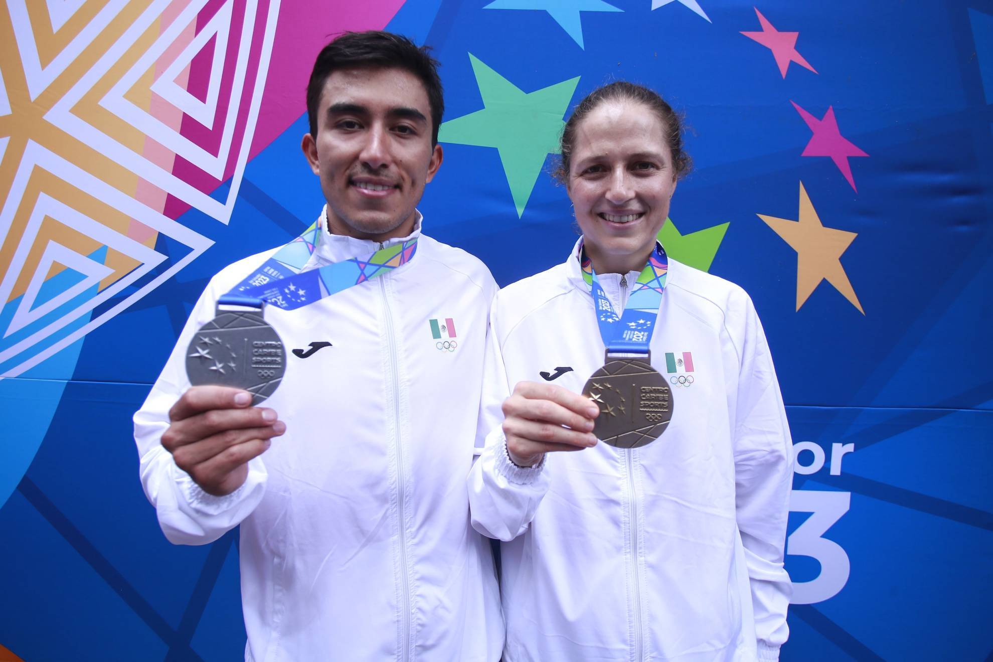 Daniela Campuzano y Gerardo Ulloa se subieron al podio en ciclismo de montaña