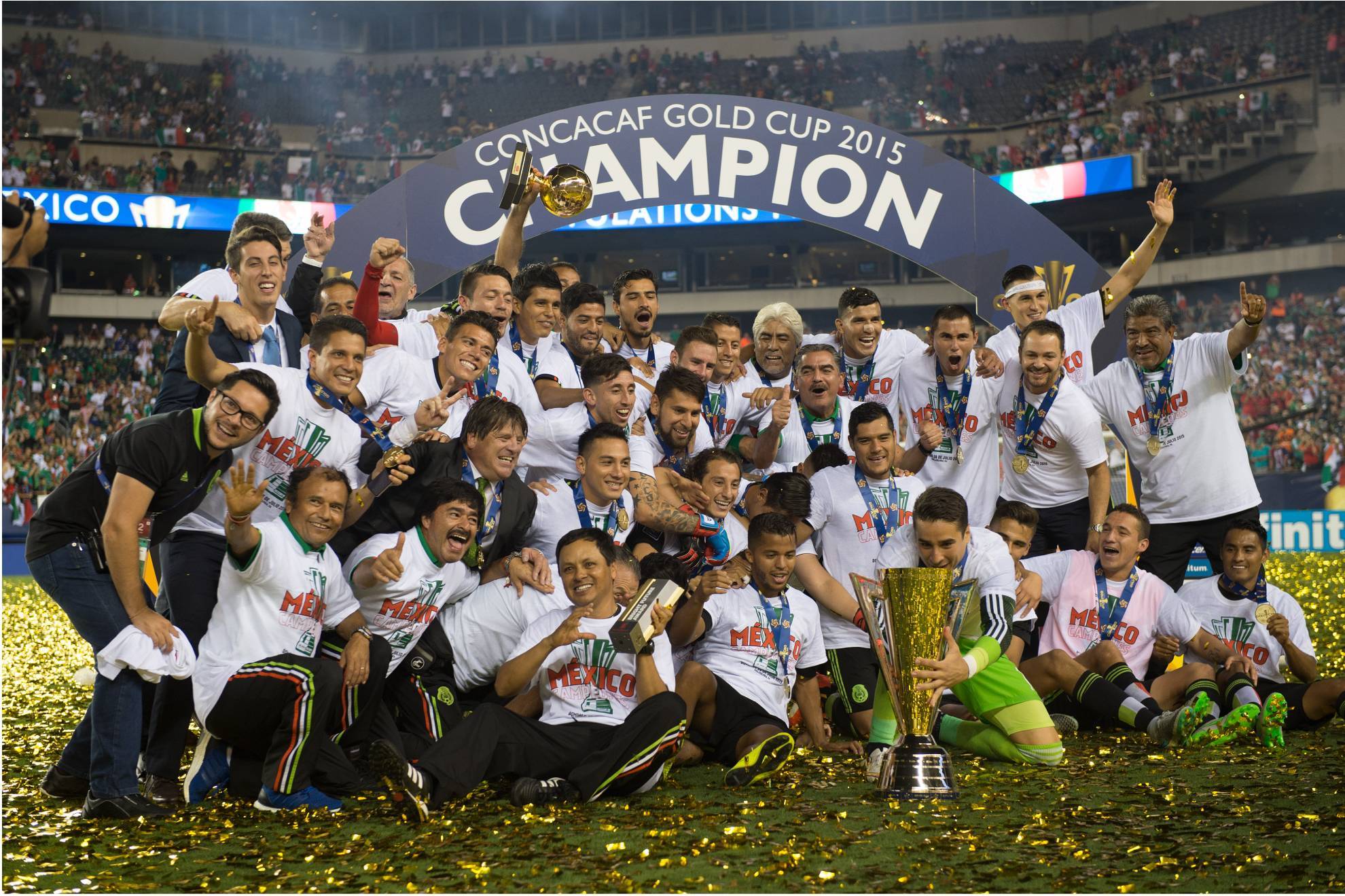 Seleccin mexicana festejando la Copa Oro 2015, ganada ante Jamaica.