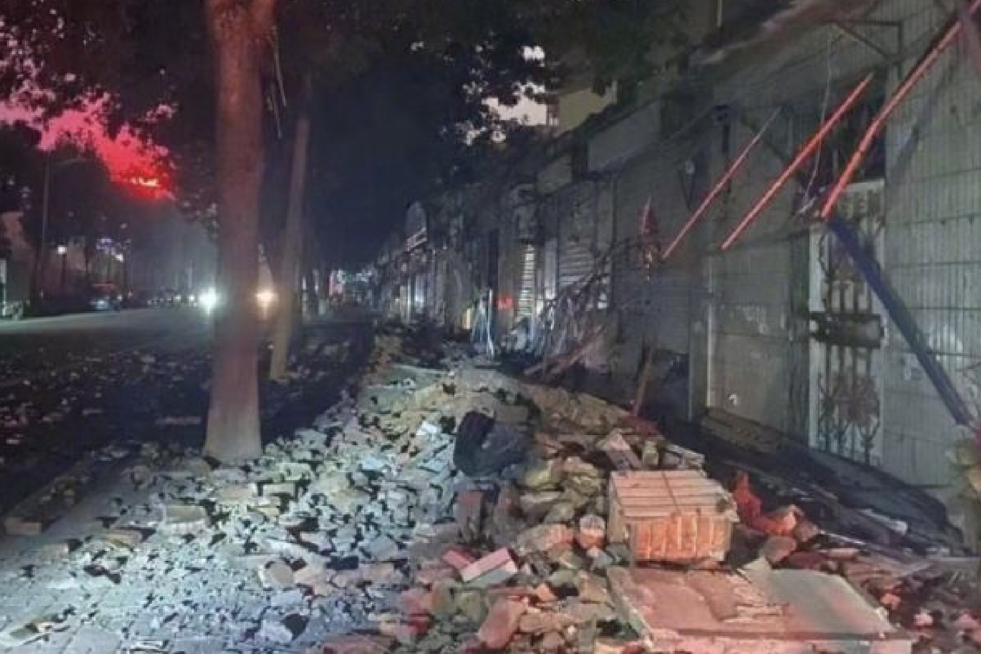 Sismo de ms de 5 grados en China derriba ms de 100 edificios