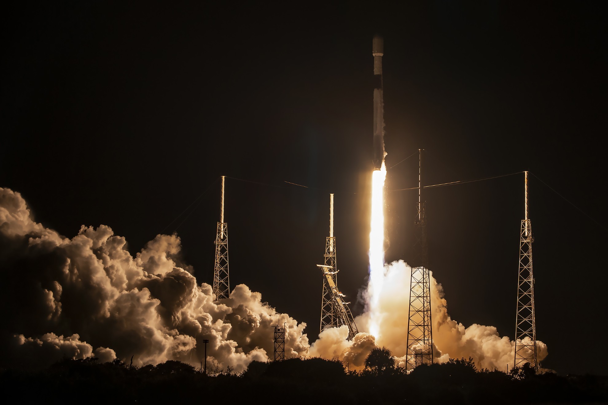 SpaceX tiene programados an ms lanzamientos durante el mes de agosto.