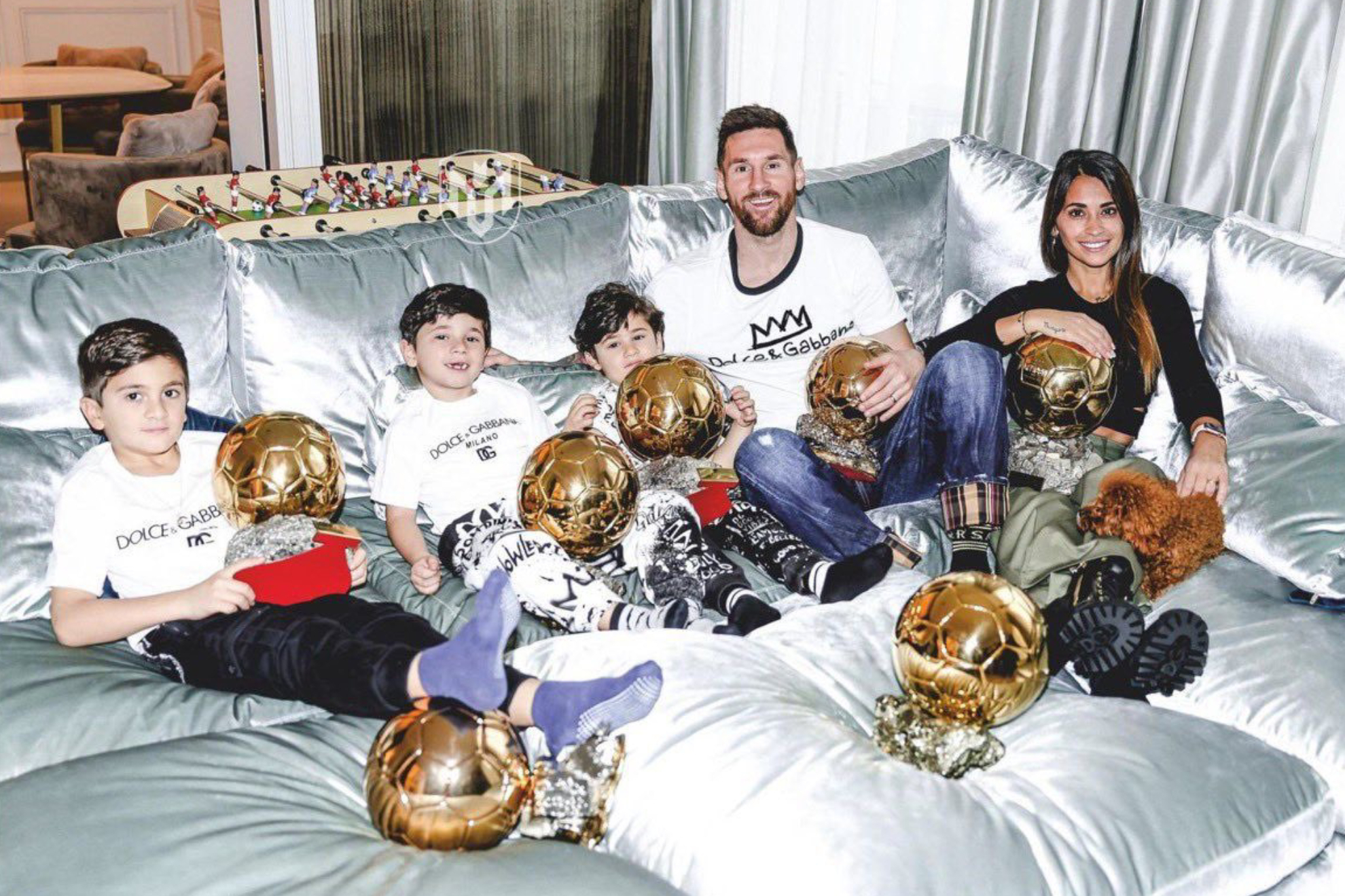 La familia Messi-Roccuzzo en plena convivencia con los 7 Balones de Oro del astro argentino