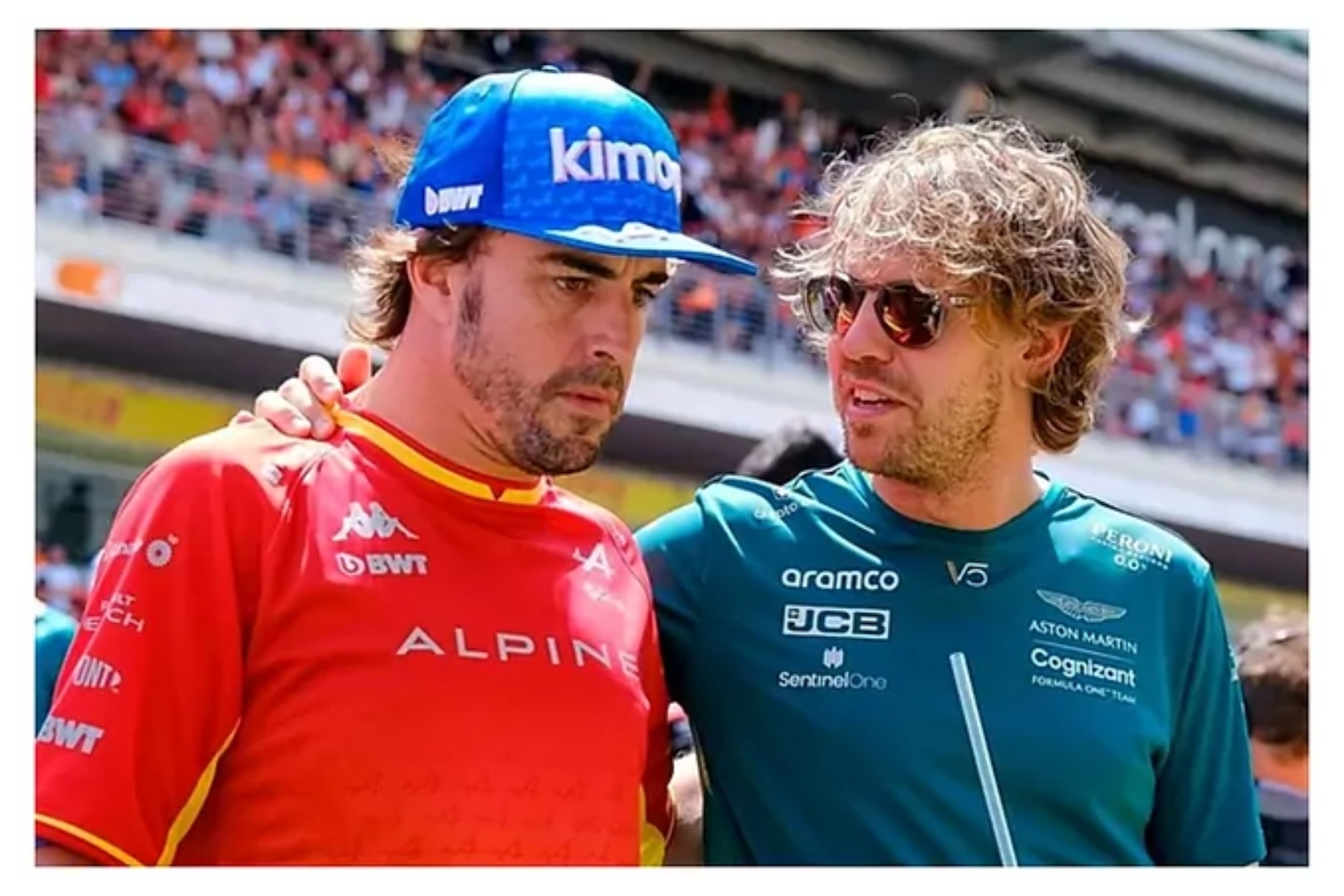 Alonso, entonces en Alpine, junto a Vettel