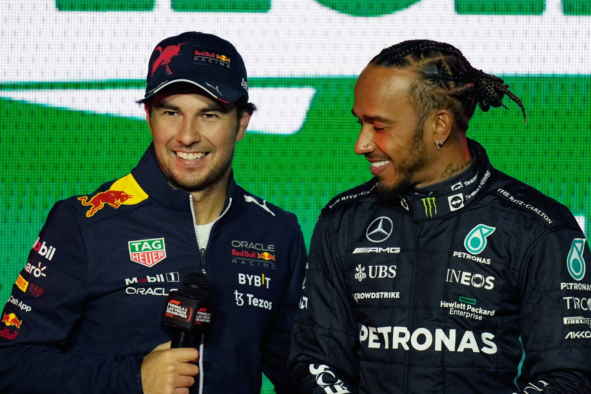 Checo Prez amenazado? Lewis Hamilton intent quitarle el asiento en Red Bull