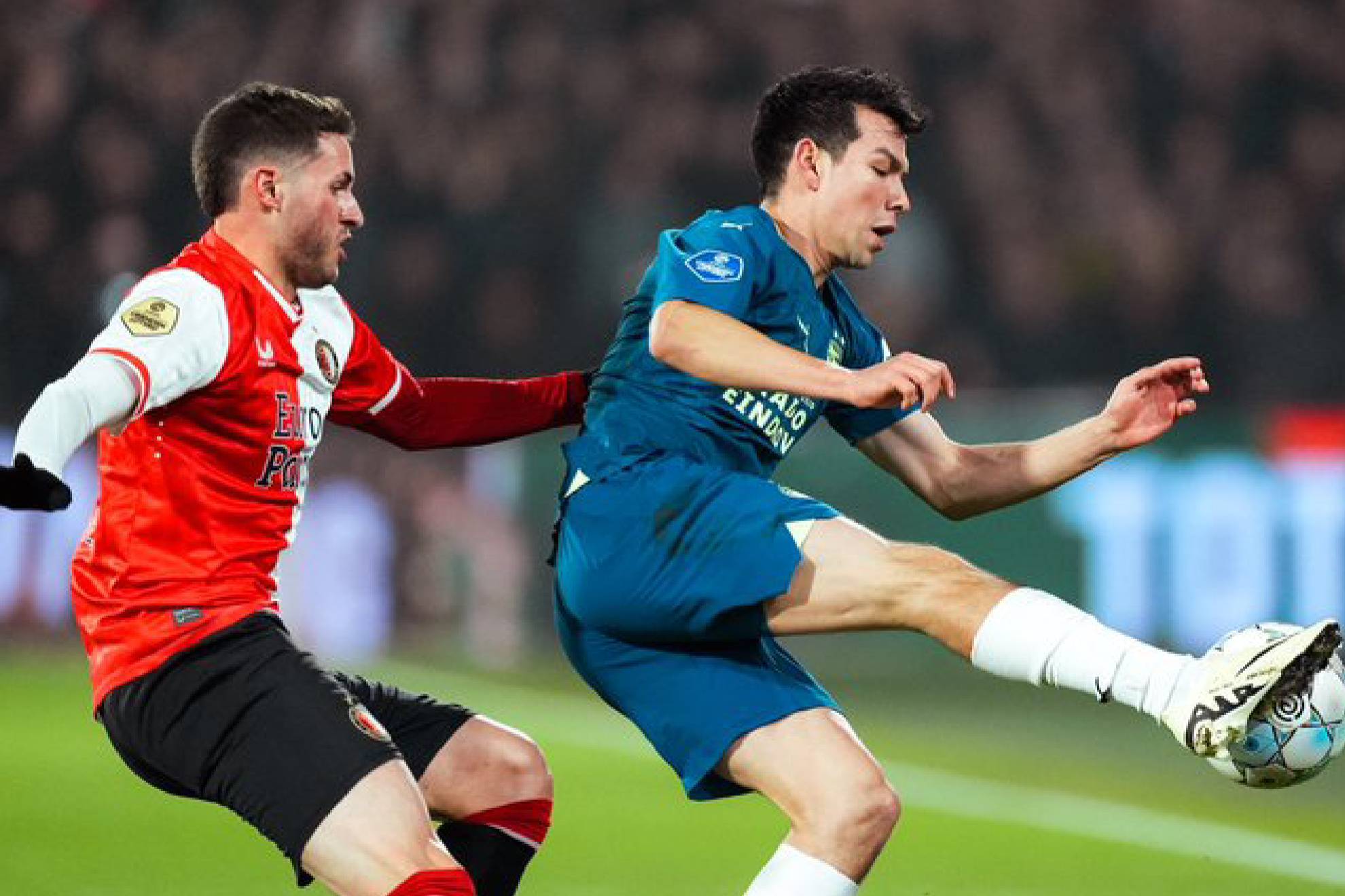 Duelo en la cancha entre mexicanos, con Feyenoord Santi Giménez y por PSV el 'Chucky' Lozano, en la Copa de Holanda