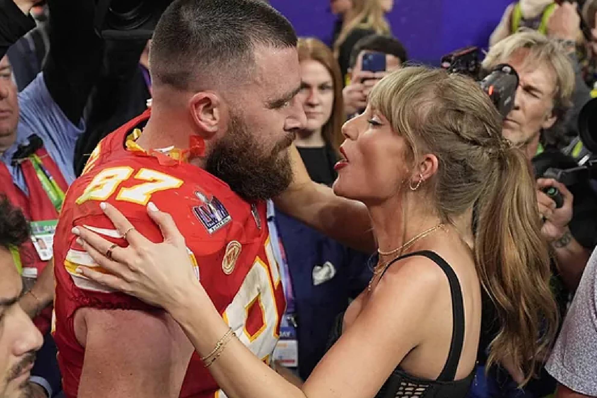 La historia de amor entre Travis Kelce y Taylor Swift vive sus mejores momentos tras el Super Bowl.