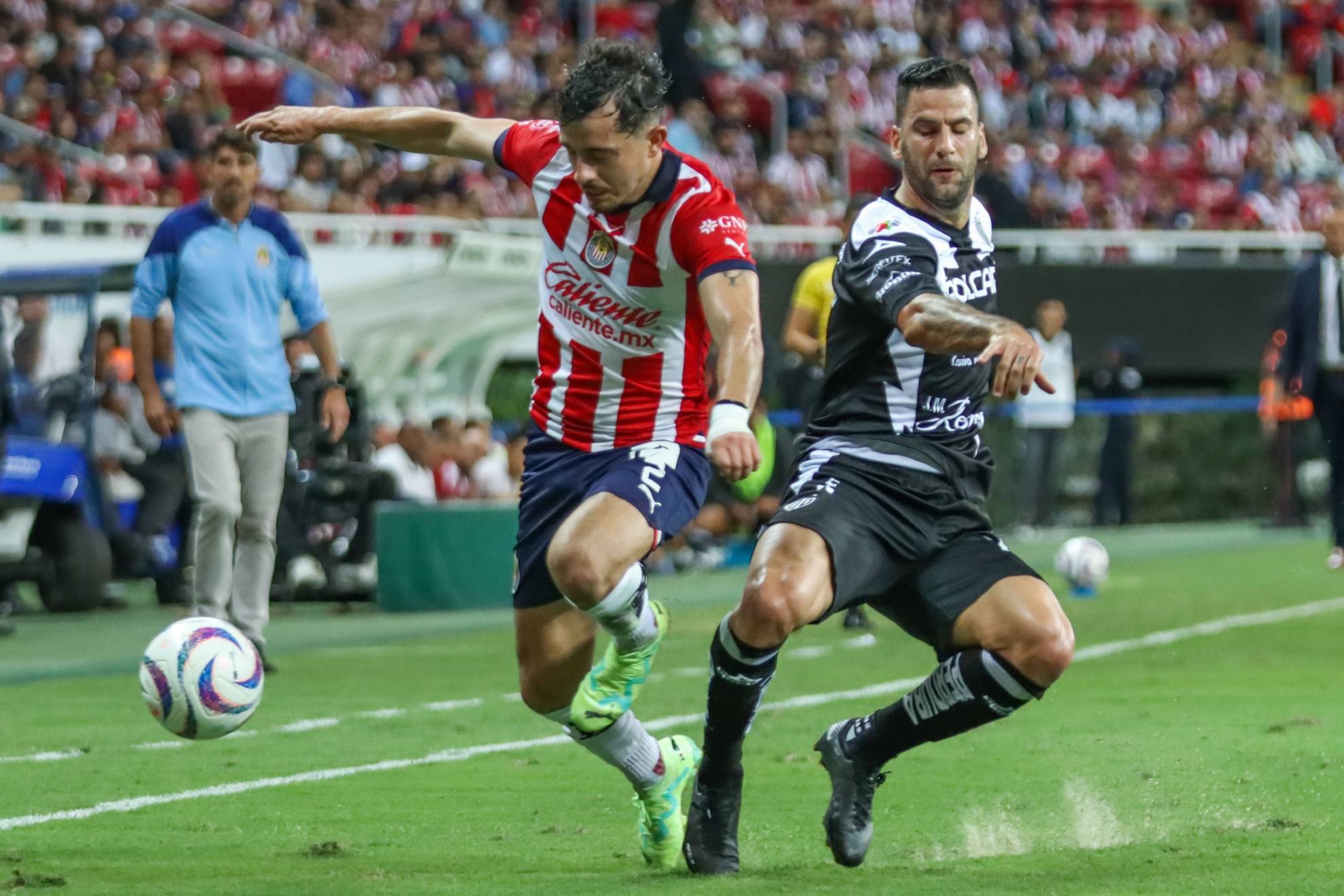 Alan Mozo se perfila como titular hoy ante Necaxa en la Liga MX del futbol mexicano