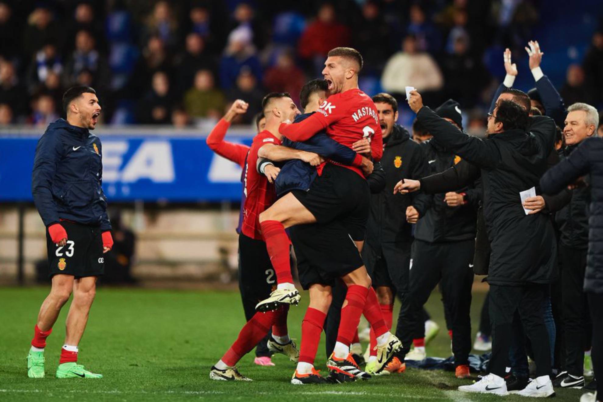 Javier Aguirre y Mallorca rescatan un punto antes de la Copa