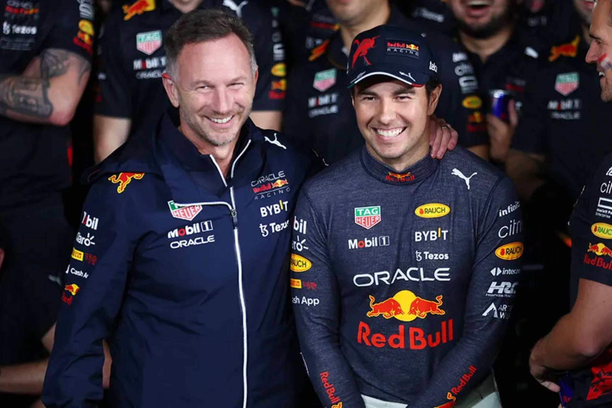 El director de Red Bull insiste en la continuidad del piloto tapato
