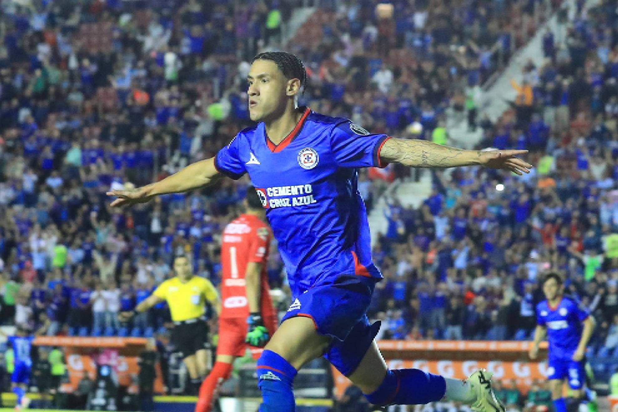 Uriel Antuna llev al Cruz Azul al triunfo sobre Monterrey.