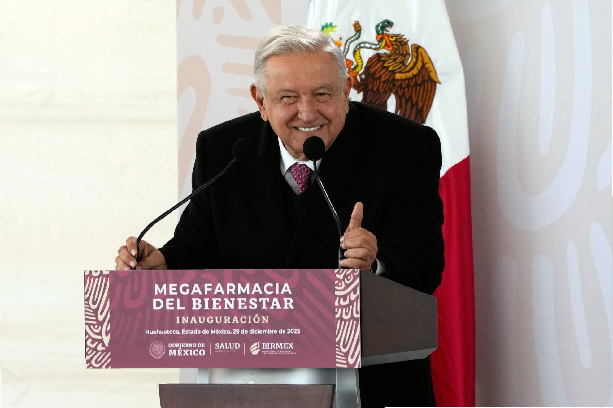 El mandatario mexicano parece haber disfrutado del primer encuentro entre candidatos