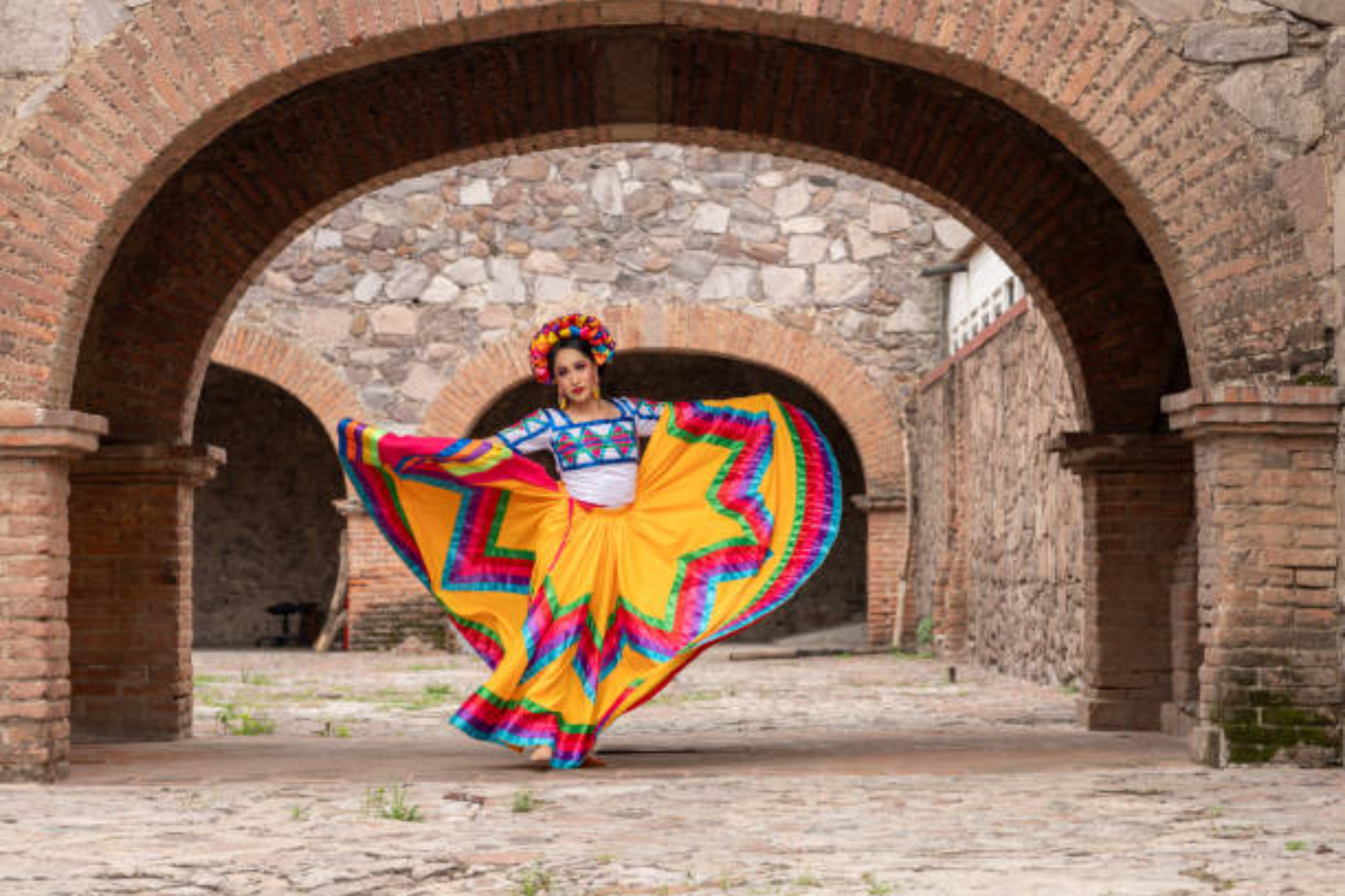 La Guelaguetza es onsiderada por muchos como patrimonio cultural de la humanidad y fiesta mxima de los oaxaqueos