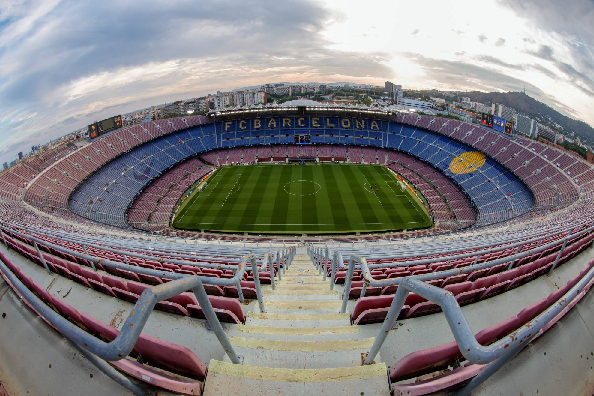 El Camp Nou cerr su puertas de manera temporal; Barcelona tuvo que mudarse para esta temporada
