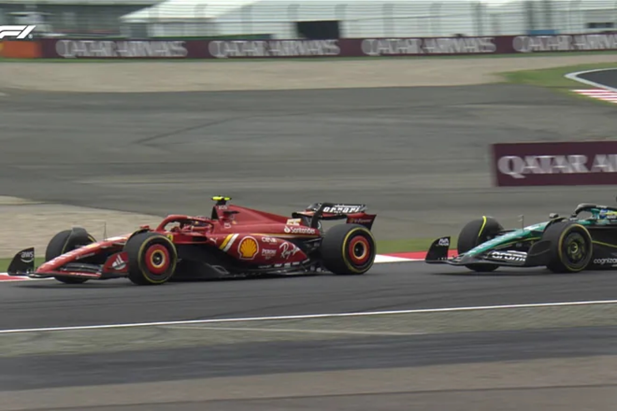 Un momento de la lucha entre Sainz y Alonso