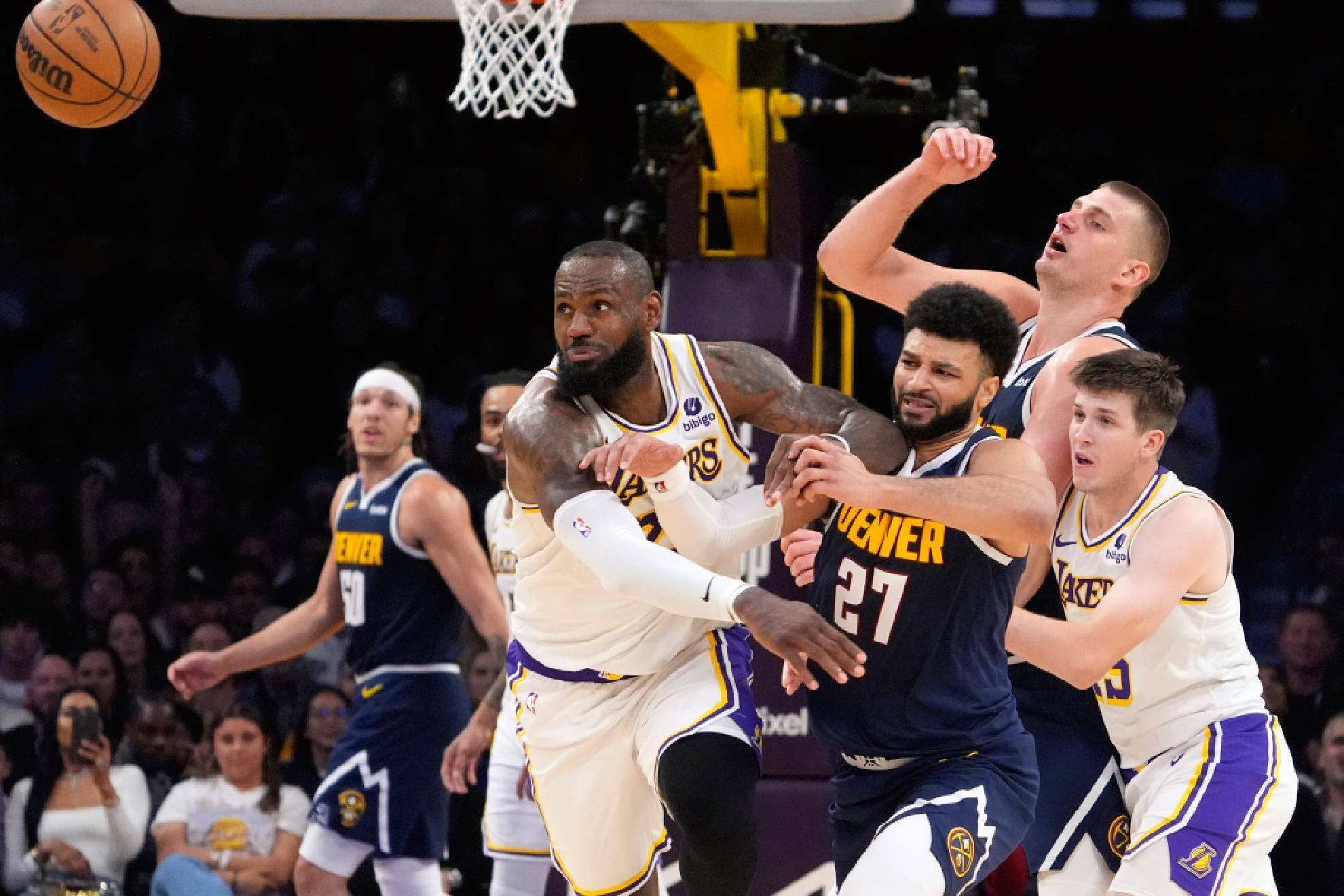 Los Lakers buscarn realizar el milagro que les devuelva la esperanza