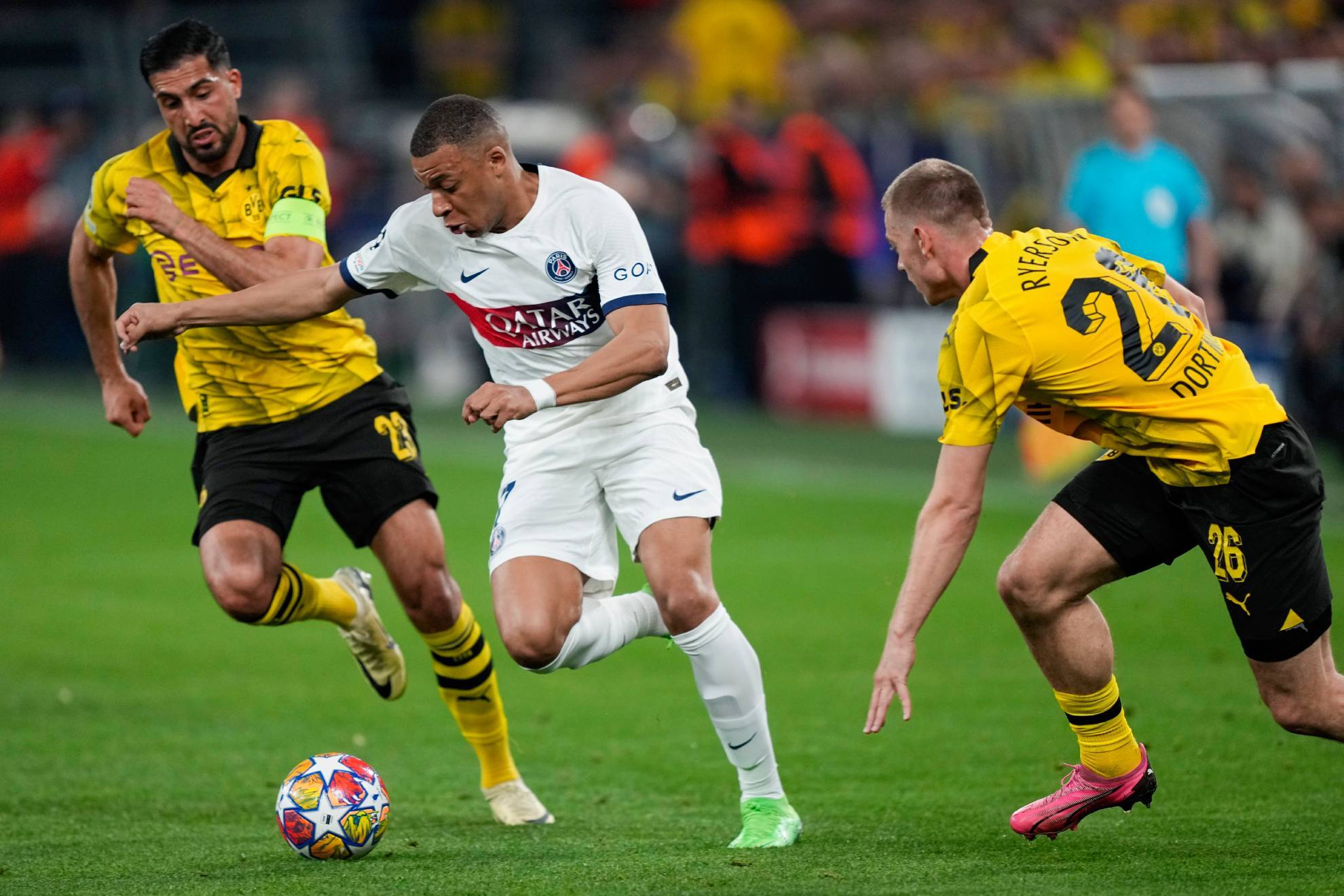 Pelatih PSG Janji Menunjukkan Permainan Yang Indah Saat Melawan Borrusia Dortmund
