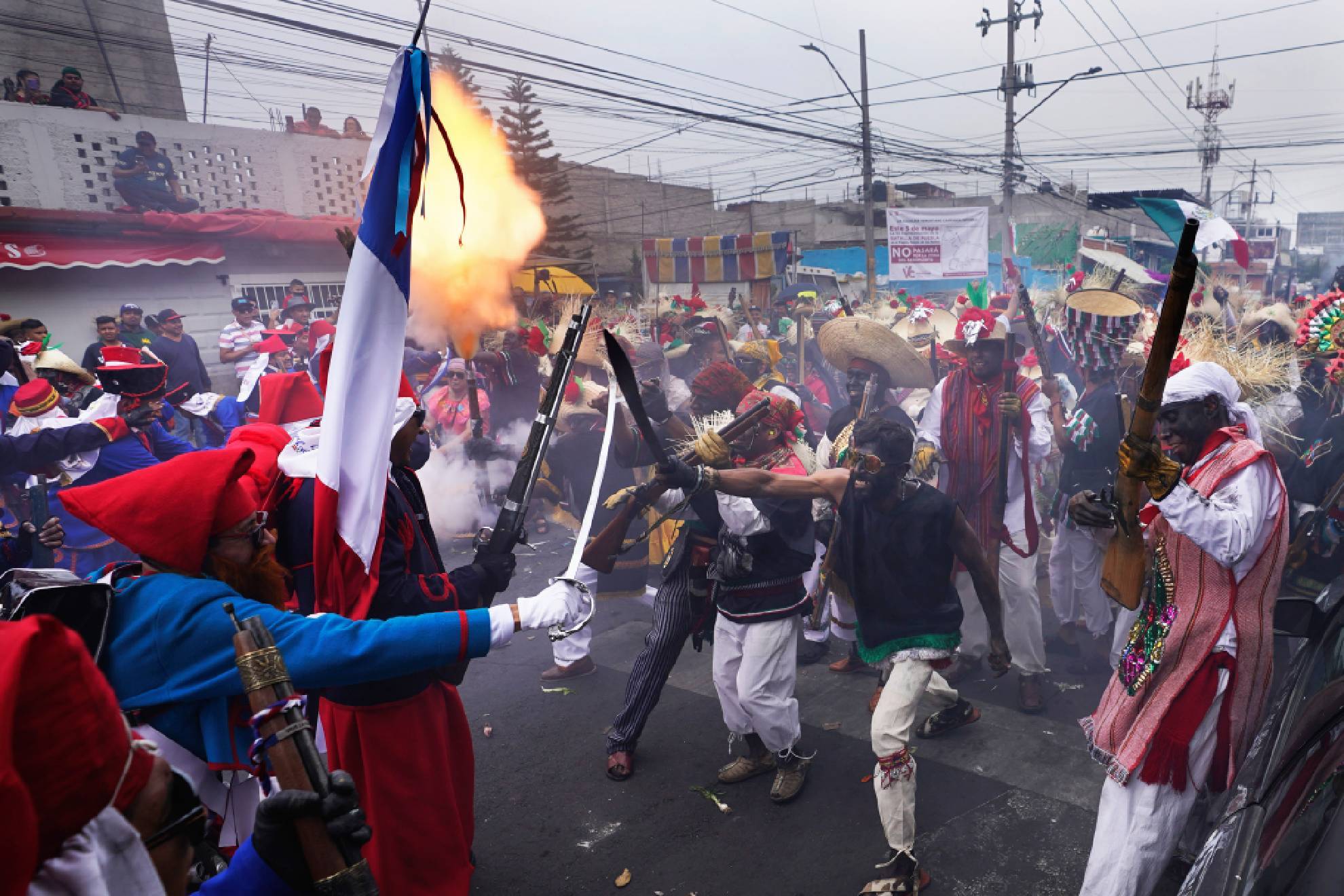 Varios barrios capitalinos celebran este da con tradicionales representaciones