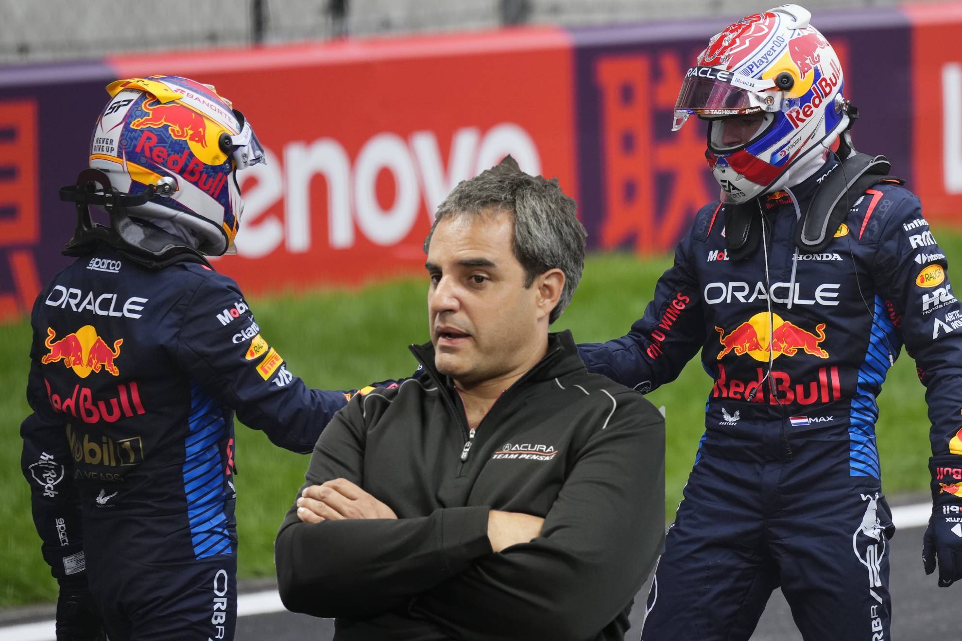 El colombiano cree que lo peor que podra hacer Red Bull es dejar ir a Checo y Max