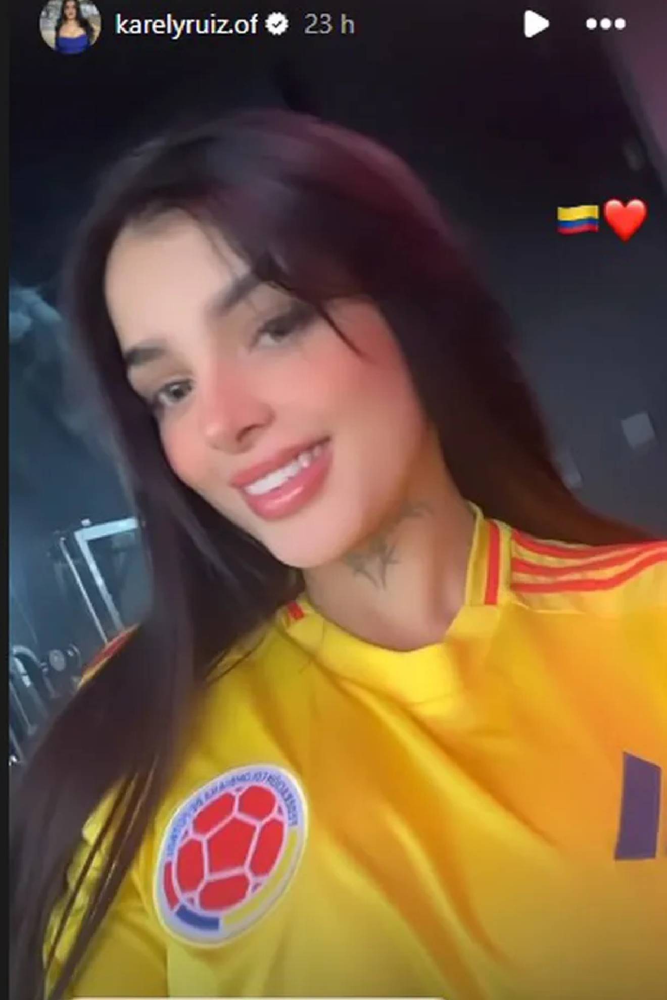 Karely Ruiz deja ver qu equipo es su favorito para la final de Copa Amrica y posa con la playera