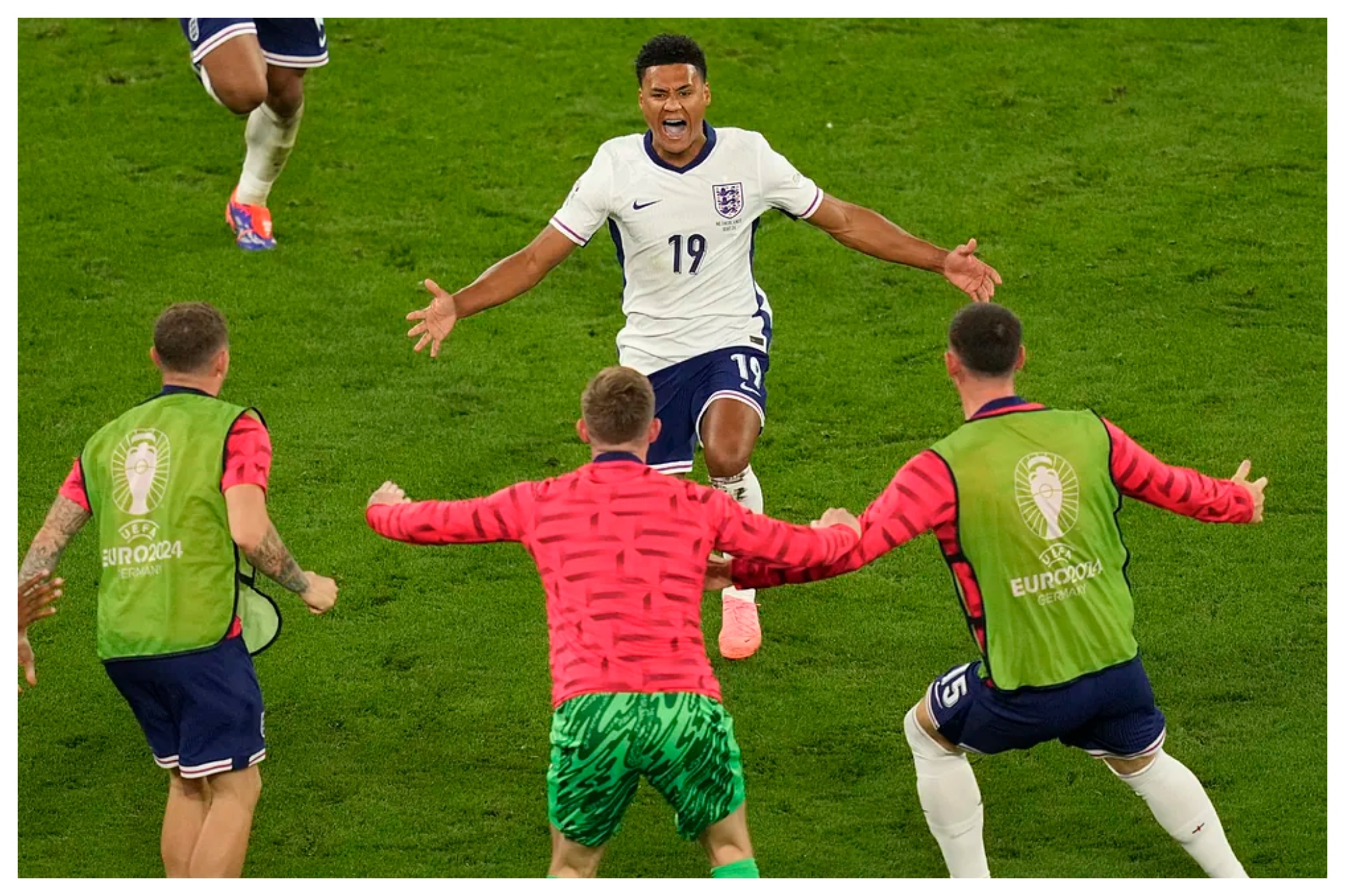 Watkins celebra el gol que les llev a la final de la Eurocopa