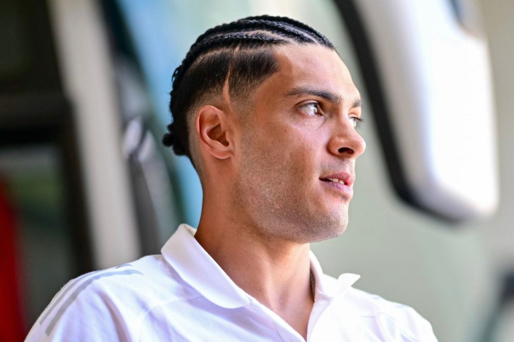 Ral Jimnez conmociona al mundo del soccer con su nuevo look al estilo Maluma