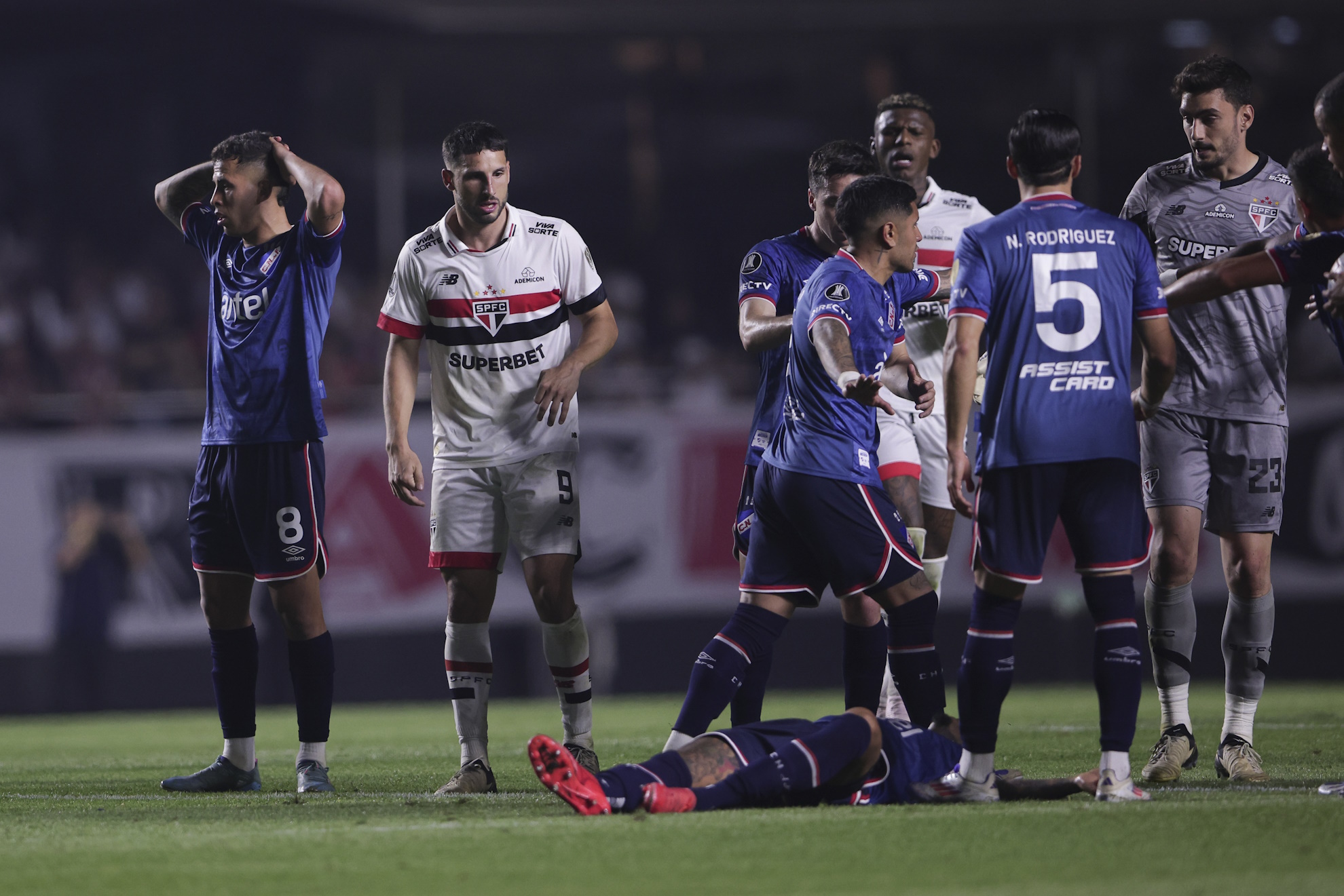 Juan Izquierdo Nacional Montevideo Uruguay crtico mdicos hospital Sao Pauloi Libertadores ftbol