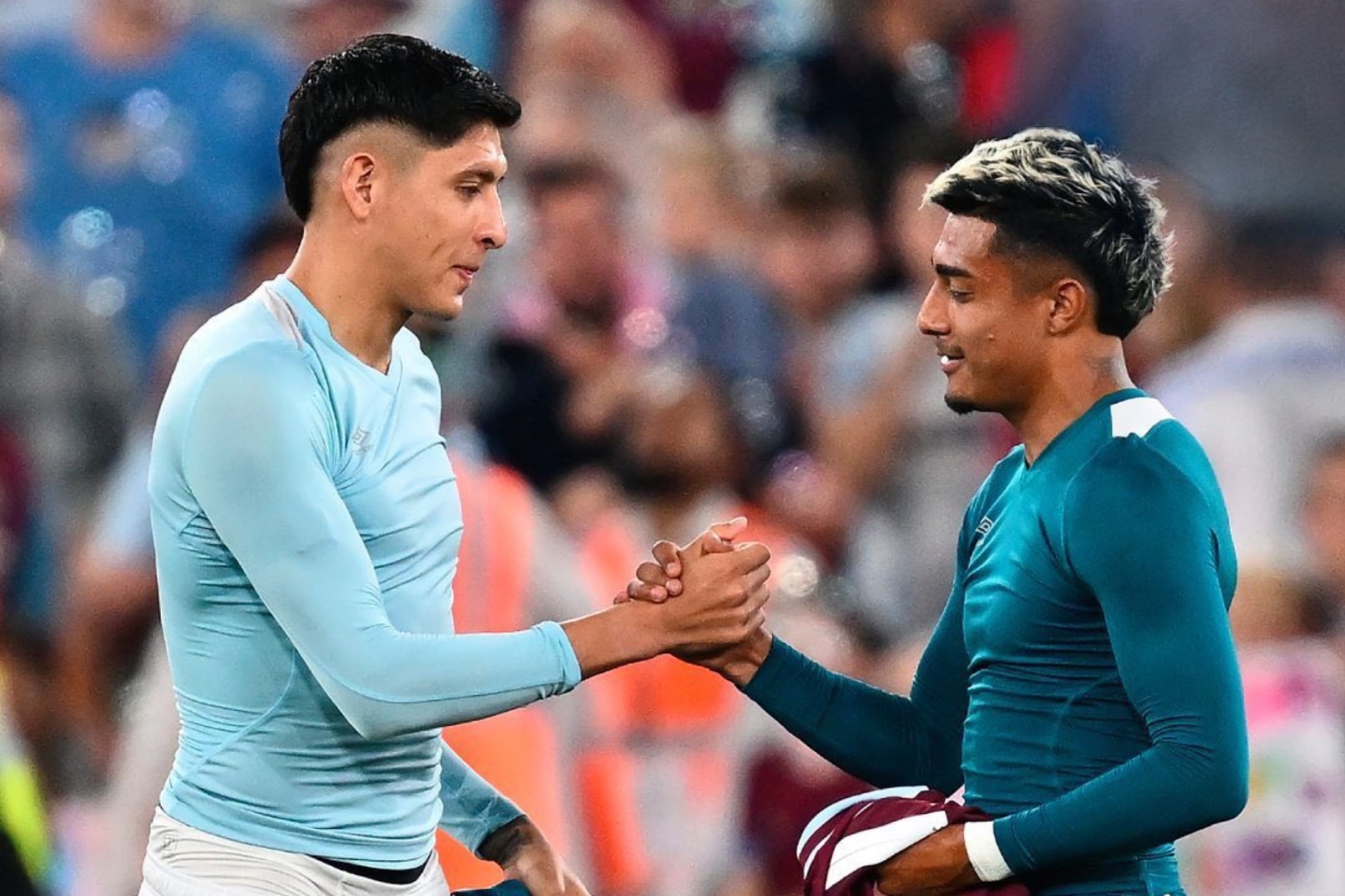 Edson lvarez y Julin Araujo intercambiaron mensajes tras el West Ham vs Bournemouth