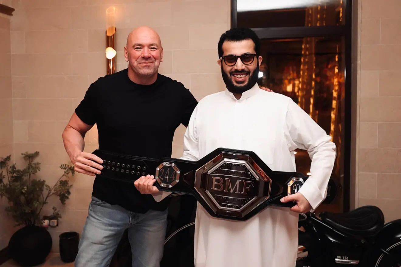 Dana White y Turki Al-Sheikh, presidente de la Autoridad General de Entretenimiento de Arabia Saud.