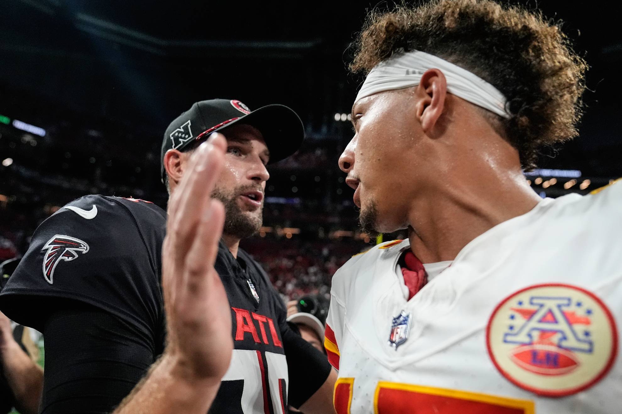 Mahomes vuelve a hacer magia para y los Chiefs sobrevivieron ante Falcons que es vctima de sus errores