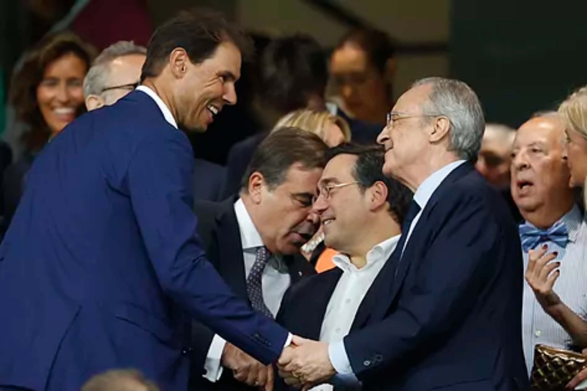 Nadal saluda a Florentino en el palco del Bernabu