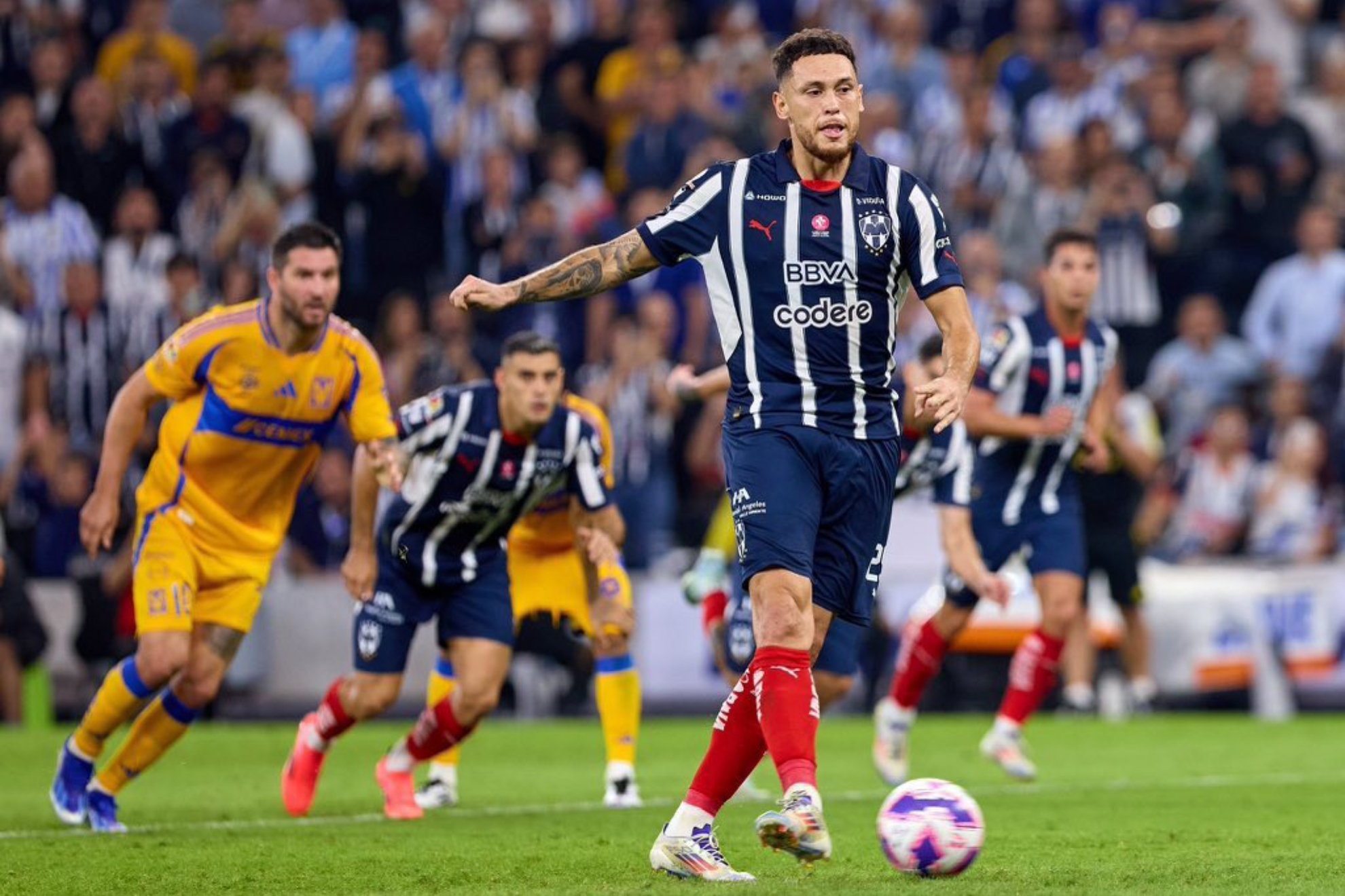 Monterrey vs Tigres en el Clsico Regio