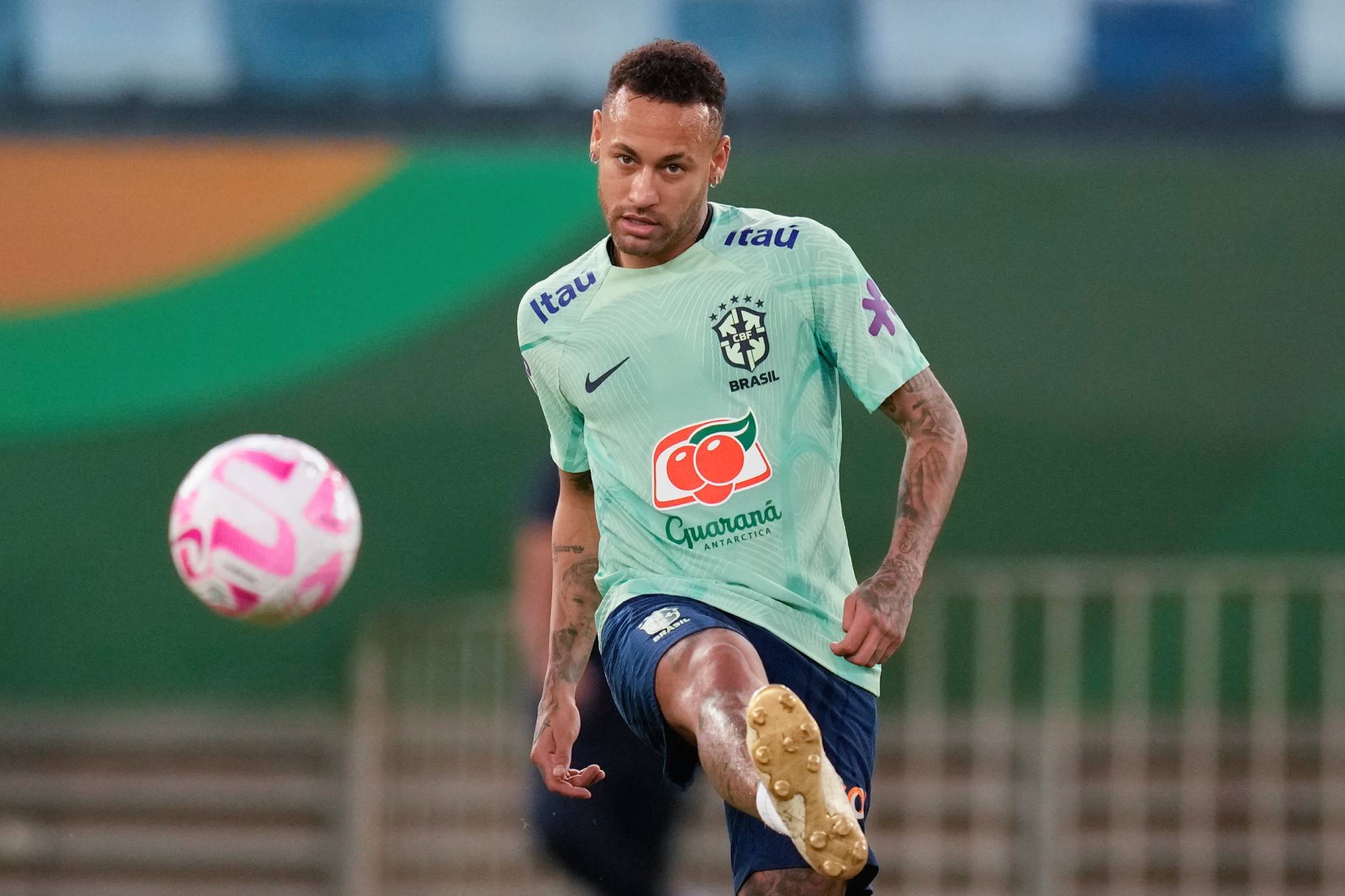 Neymar y el Santos hacen oficial su contrato y se esfuma la 'MSN' del Inter Miami