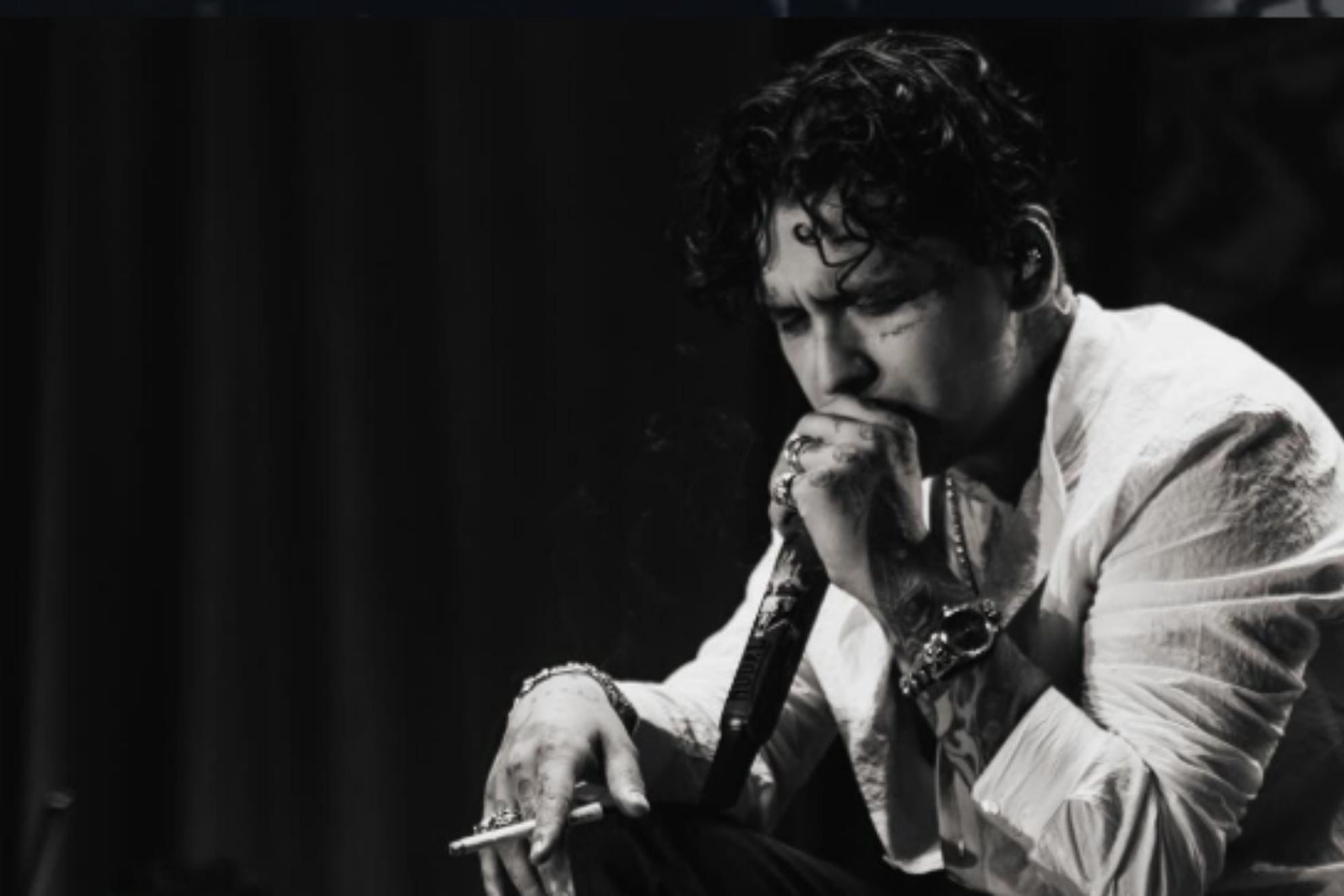 Christian Nodal suma polémica: registro de su nombre es "robado" por su familia directa